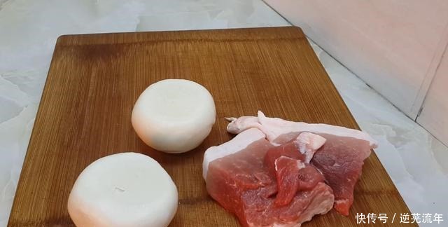 丸子|不管炸什么丸子,都别直接下锅,教你简单一做,过年5斤不够吃!