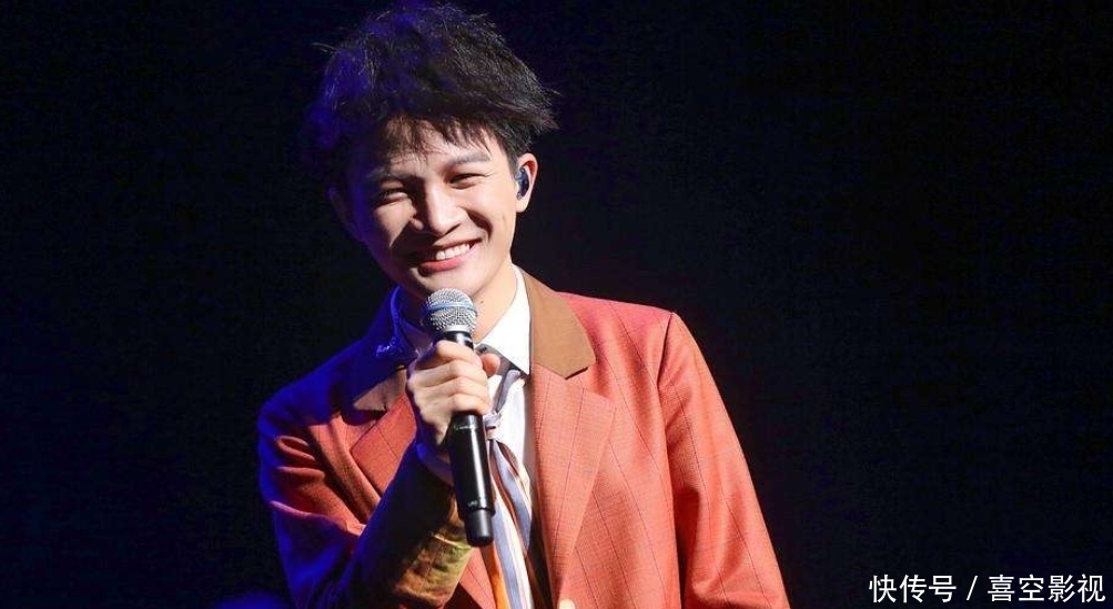 嗓音|《好声音》三次才请动他,却被那英早早淘汰,如今红到发紫反超那英