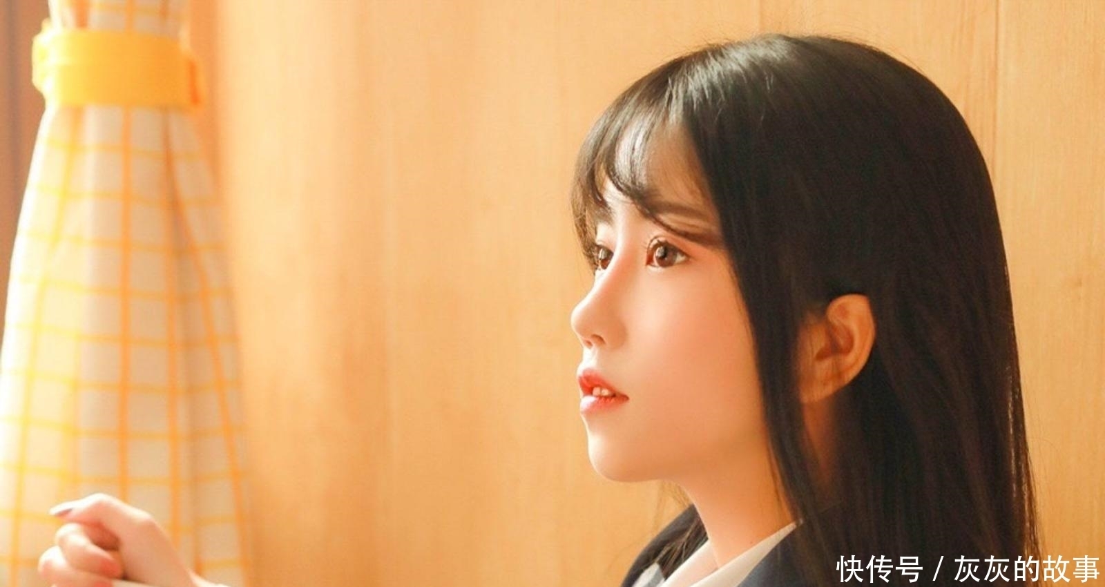 朋友|心理测试: 4条围巾, 哪条最适合你? 测这辈子谁会奋不顾身的爱你