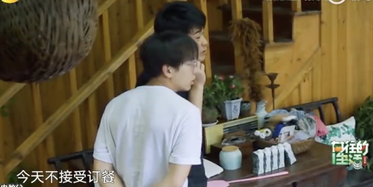 精心|陈赫精心布局给鹿晗准备的见面礼,黄磊一出场就毁了,不留情面