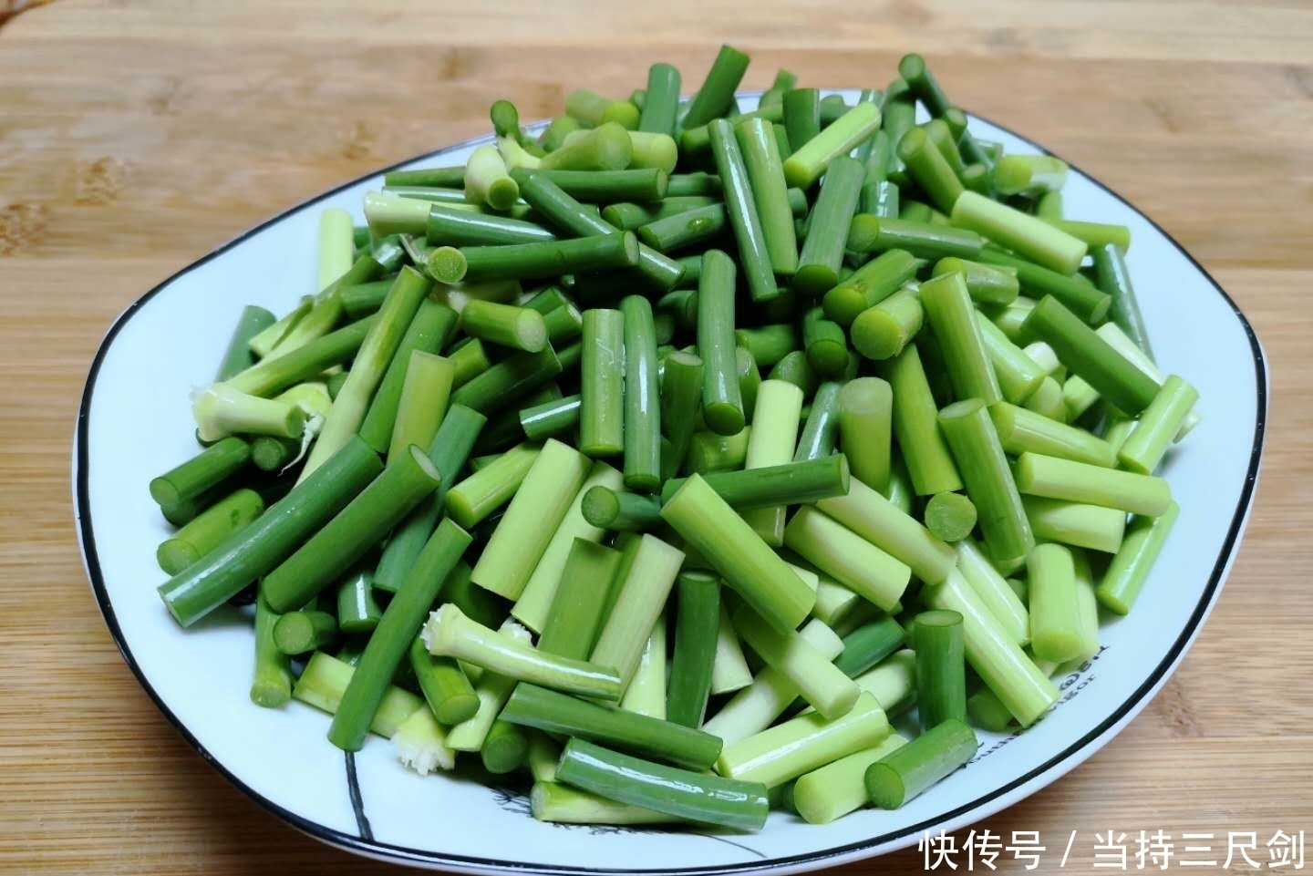 朋友圈|晚餐老公做了2菜一汤,成本没超20元,晒朋友圈,朋友:太寒酸了