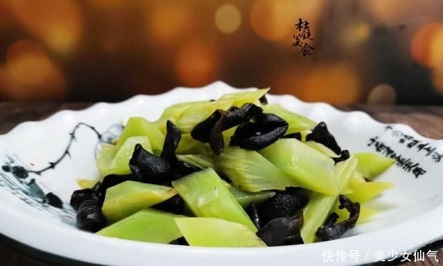 夏季|热量仅次于冬瓜的低卡食材,夏季要常吃,酸爽美味,3分钟上桌