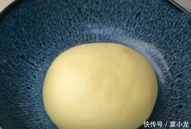  不用|面粉里加2个苹果，不用烤不用烙，柔软拉丝，孩子总是吃不够