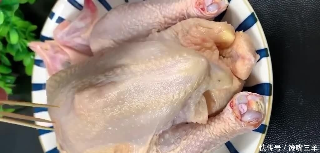 在家|在家做炸鸡,选“对”工具很重要,外酥里嫩香辣味美,好吃不油腻