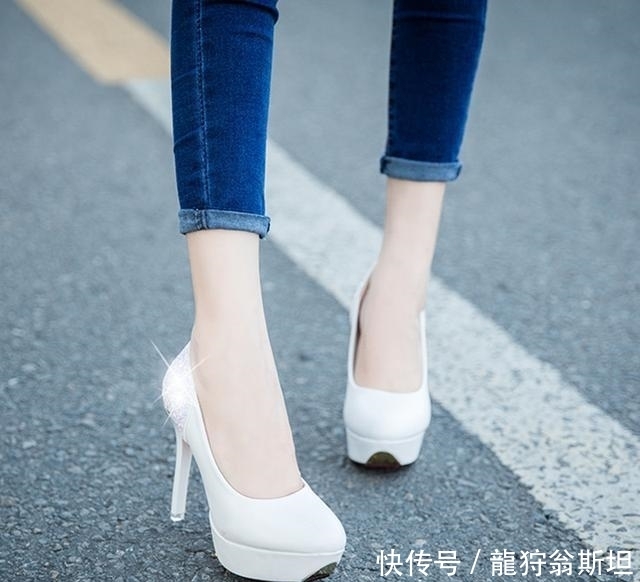 高跟别|去年的高跟别穿了,这6款才是今年流行的高跟鞋,名媛又气质