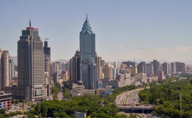 省份|为什么新疆成为了仅次于广东的，人口净流入第三大省？