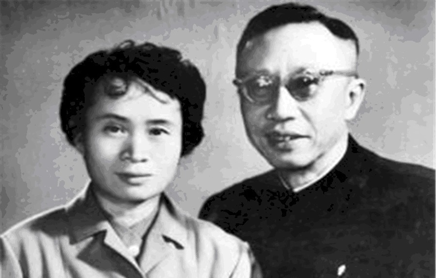 末代皇帝|末代皇帝溥仪，只因这一习惯，导致自己身患尿毒症，61岁凄凉去世