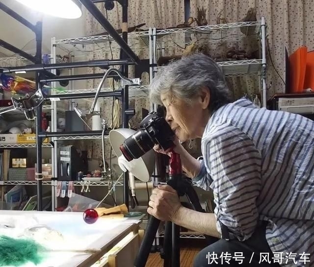 网红|这位奶奶大器晚成,72岁学摄影,89岁办影展,想退休可实力不允许
