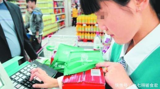  惭愧|孩子收拿零食走出超市，被要求双倍赔偿，母亲的话让工作人员惭愧