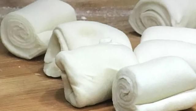 颜值|高颜值好口味,就是菊花酥,当早餐做零食,全家都爱吃