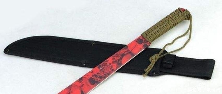 血骷髅|全球最恐怖砍刀美国血骷髅很恐怖,但不及中国,出刀便有人头落