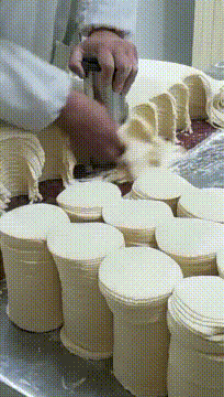  小金人|搞笑GIF：小哥奥斯卡欠你一座小金人！