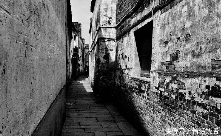 下班|女子下班回家，被六个男子拦下，结果女孩把所有男子全部放倒了