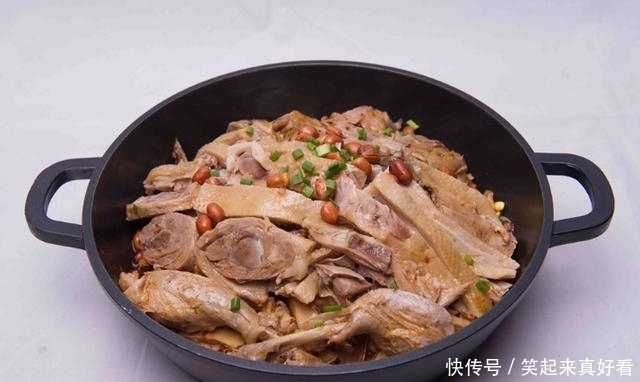 腥味|秋季正是吃鸭肉的好时候,烧制前给鸭肉洗个热水澡,这样才能无味