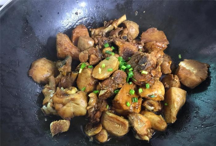 鸡腿|这碱性食物要多吃,和鸡肉是绝配,简单一煮,营养又美味