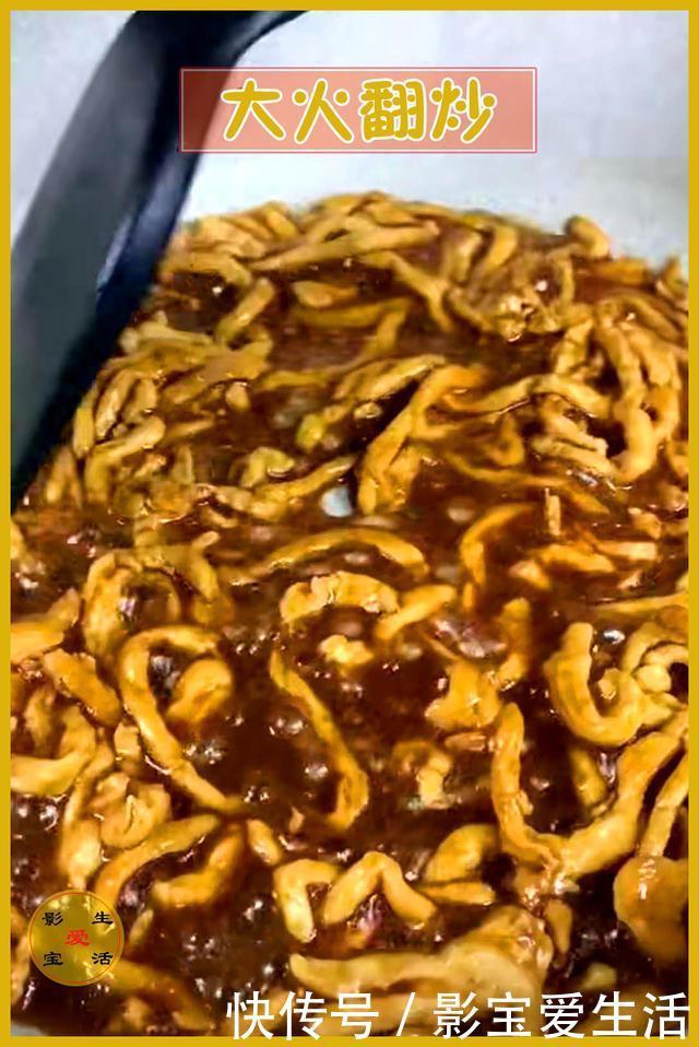  肉丝|孩子要吃京酱肉丝，教你用鸡胸肉做个家庭版的，比饭店的还好吃