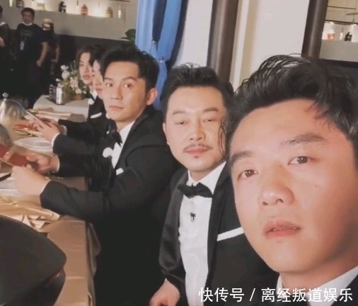  郑恺成|郑恺成了跑步男子队的队长！拍摄这段视频的唯一方法就是无视她，甚至不给她机会出现