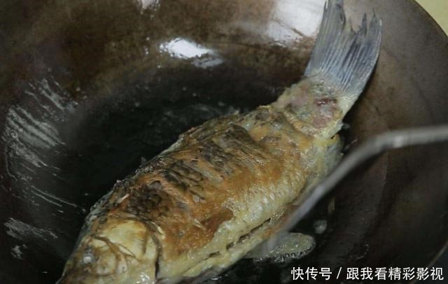特别|怎么煎鱼不粘锅、不破皮牢记2个小技巧,鱼煎好特别完整,实用
