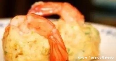  生活|美食推荐：虾球、三鲜馅饼、苦瓜炒鸡蛋、培根炒菜花的做法