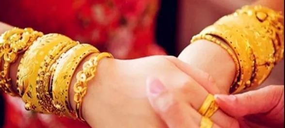 父母|“大媳妇给1万彩礼，二媳妇要20万”父母一碗水真的能端平吗