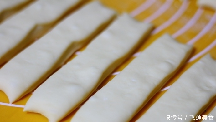 放心|一碗面粉,一个鸡蛋做放心油条,不含无添加,方法简单,一学就会