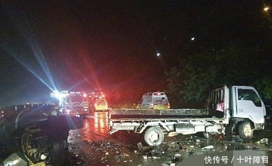  明星|韩明星夫妇全家四口高速路遭遇车祸，与大卡车相撞，现场画面曝光