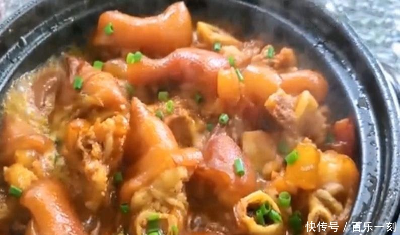 厨师|炖猪蹄时,是先焯水,还是直接炖全错了,厨师教你正确方法