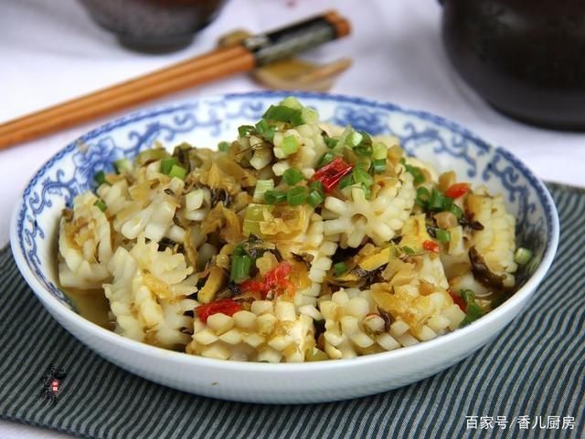  鱿鱼花卷|天一热，家里最馋这菜，鲜辣酸爽，肉嫩肥美，开胃下饭