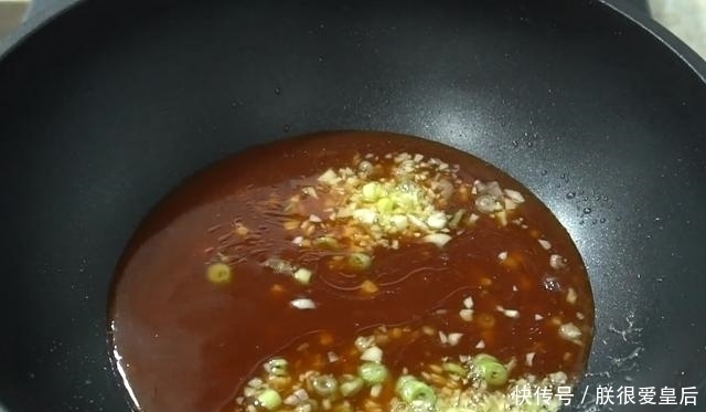 解馋|土豆新吃法，不炒不用炖，酸甜又开胃，孩子三天两头点名吃，解馋