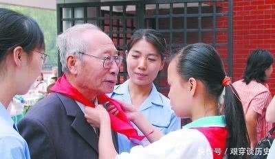 奶奶|他的哥哥是皇帝,奶奶是慈禧,做人低调到什么程度