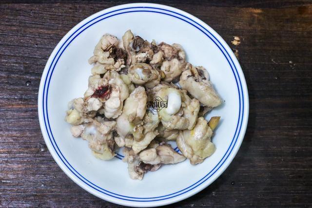  简单|入冬后家人最爱吃的一道菜，喷香入味，简单实惠，一次一盘不够吃