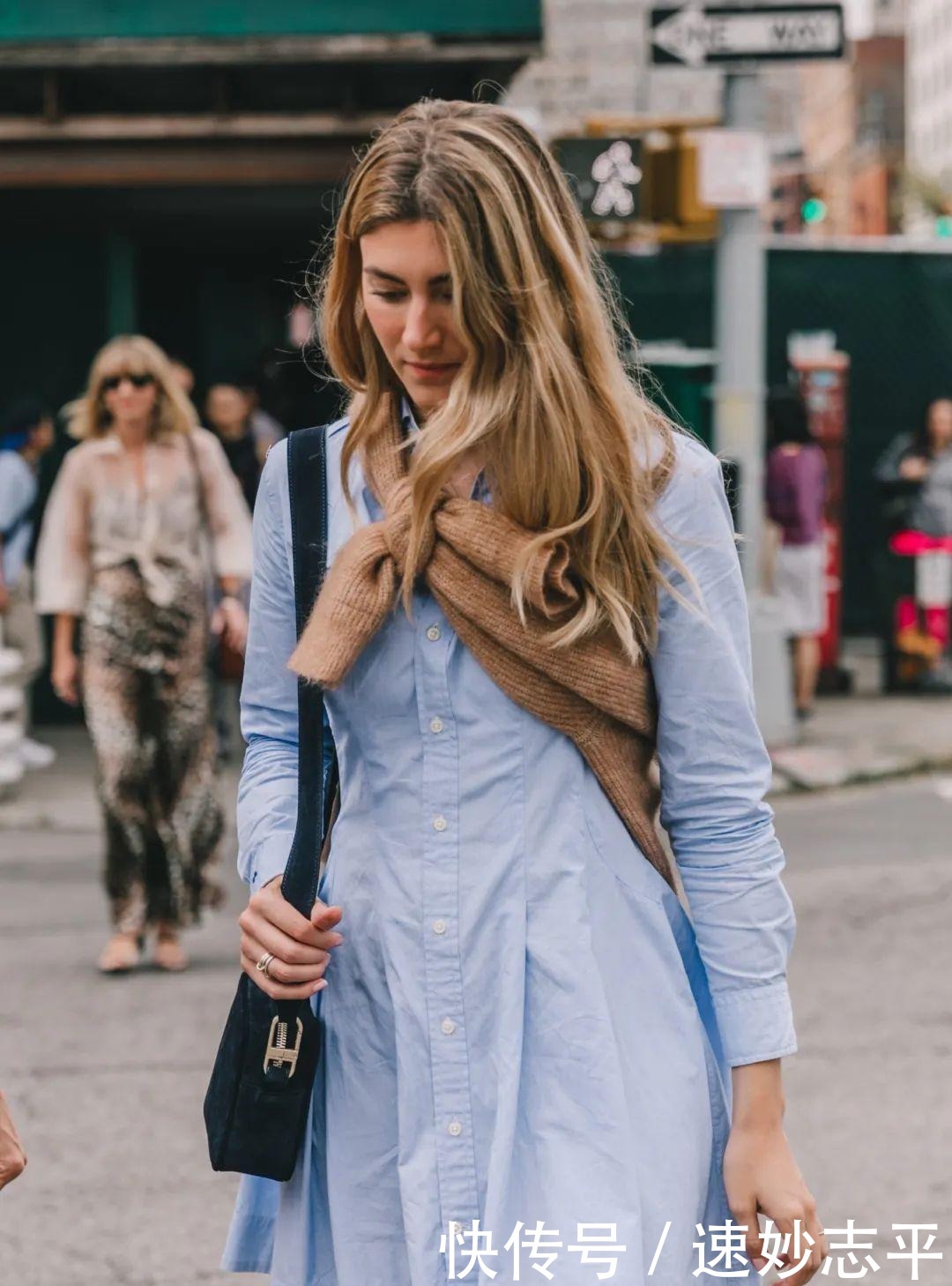 真的|今秋流行外长内短,真的时髦爆,让你显高10厘米、显瘦10斤!