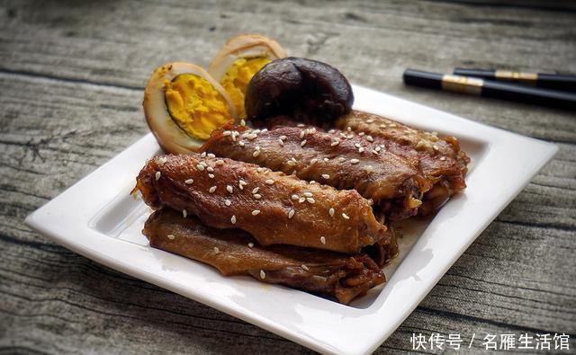 滋味|追剧嘴巴不寂寞,自制卤鸭翅,不含添加剂,滋味十足不发胖