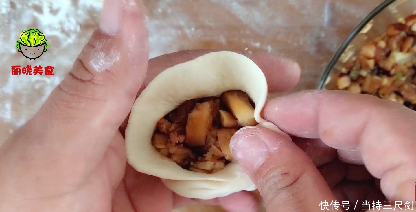 记住|蒸包子,记住不要直接上锅蒸,诀窍告诉你,出锅包子又白又软好吃