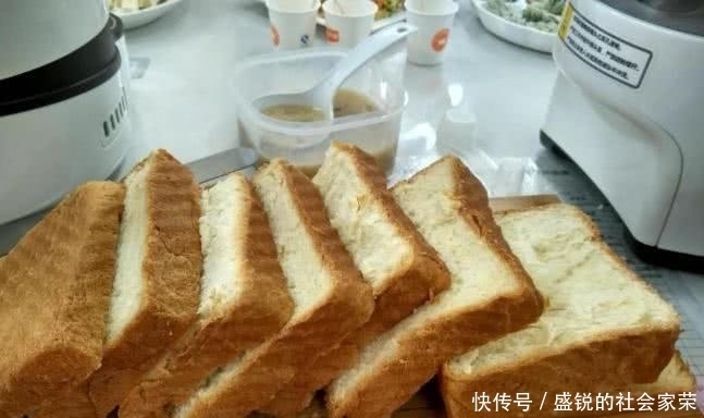添加剂|去面包店买面包,不要买这6种,网友:只有不懂的人才会吃