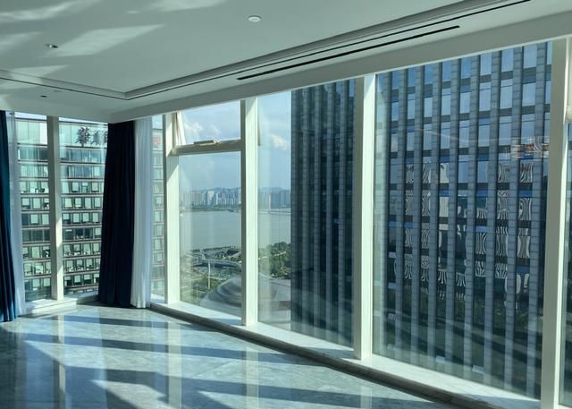  豪宅|张大奕炫耀2000万新豪宅，所选城市引网友质疑，本尊与蒋凡无关