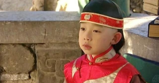 笑话|乾隆在禅位仪式上，闹出了一出笑话，在场大臣们想笑不敢笑