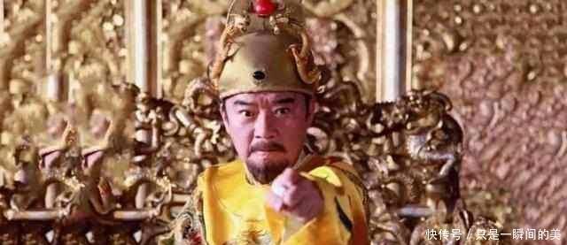 朱元璋|朱元璋问沈万三,桌上的猪蹄叫什么,沈万三说3个字保住命!