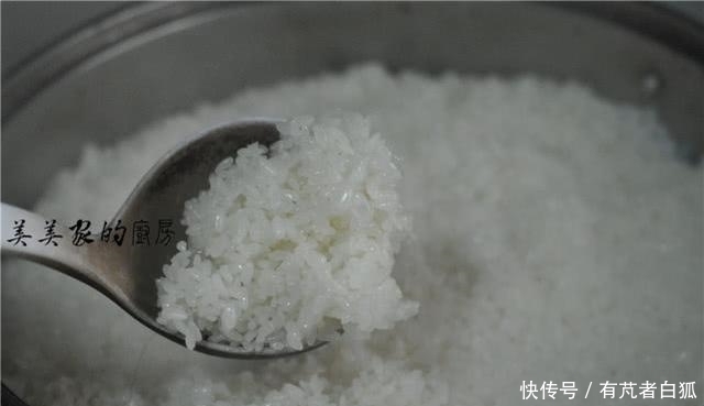 教你做|农村姑娘教你做糍粑,步骤简单,1次就成功,学会给家人露一手