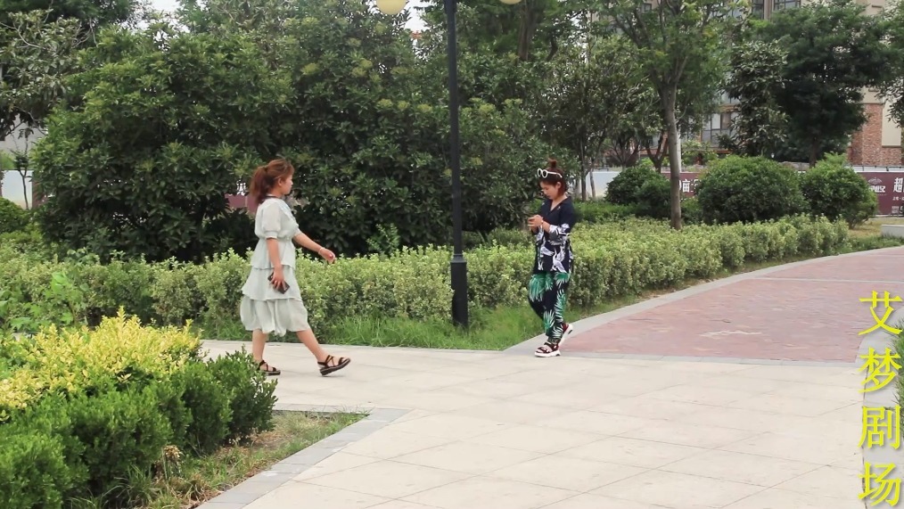 无奈|女友张口就要三十万彩礼,最后无奈分手,三年后前男友住别墅