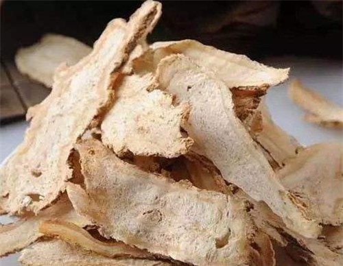 官员|清朝官员早朝前,为何都不吃早饭,而是每个人都含一片人参?