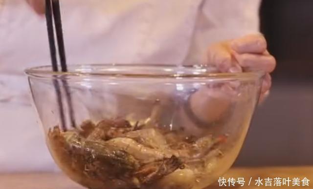 解馋|茄味油焖虾,用家常的做法,酸甜可口解馋又过瘾