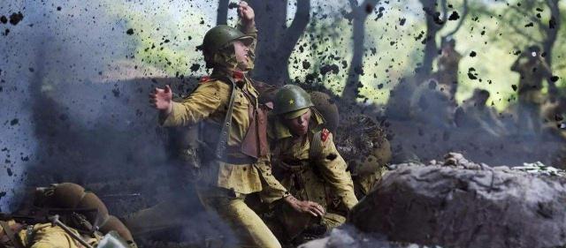 占据|敌军占据高点，团长听药农一身吆喝深受启发，直通山顶歼灭敌军