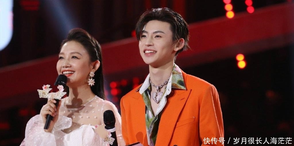 歌声|《跨界歌王》:陈建斌用歌曲表达心声,歌声打动于毅,感动王琳凯