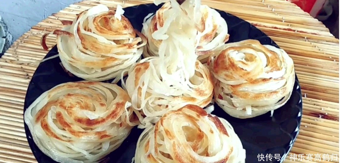 外酥|想吃盘丝饼不用买,告诉你详细比例,保证外酥里软,丝丝分明