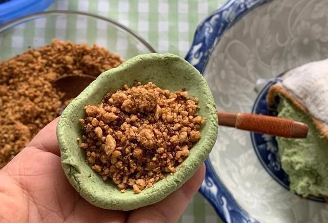 冷水|艾叶糍粑你做对了吗?别用冷水还是热水和粉都分不清哟