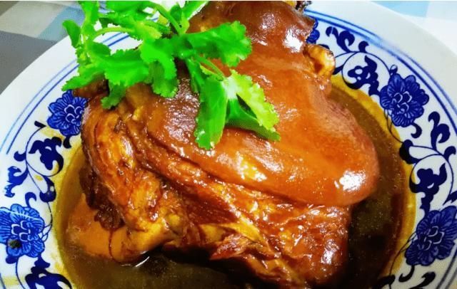 酥软|卤猪蹄，调卤汁很多人会出错，用它调汁，酥软喷香，大人小孩爱吃