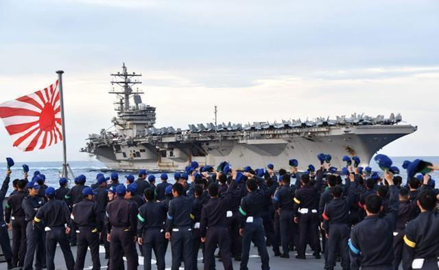  海上|在危险的边缘疯狂试探！美航母联合日本海上自卫队舰船演练