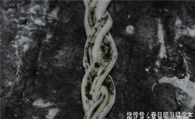 做法|吃了30多年馒头,第一次知此做法!层层薄如蝉翼,撕着吃最香!