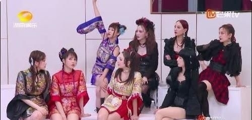 选择|《浪姐》升级,蓝盈莹抢位,宁静教科书式假笑,孙俪成拉票嘉宾?